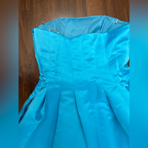 Trina Turk Nautilus Dress Size 6 Gulfstream Blue Wedding Formal Party Spring NWT - Picture 5 of 16